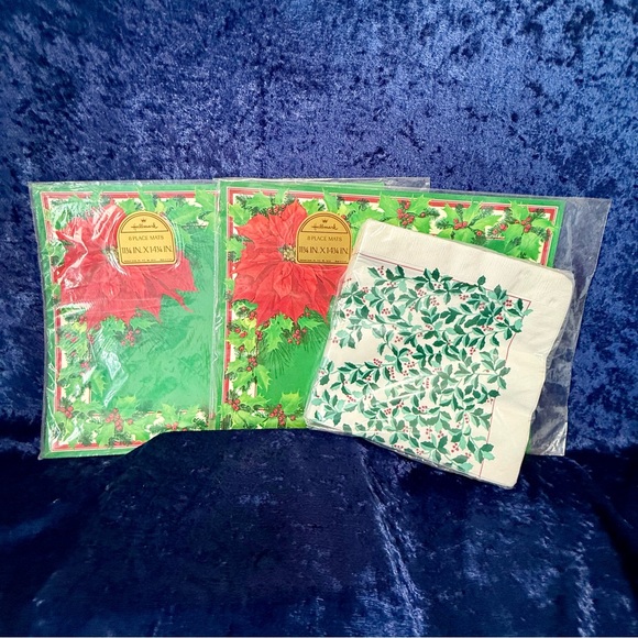 2 SETS/SEALED VINTAGE HALLMARK PLACEMATS CARDBOARD 8 POINSETTIA & HOLLY &NAPKINS - Picture 8 of 14